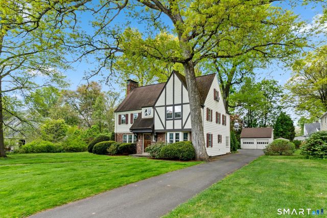 49 Arlington Road, West Hartford, CT 06107