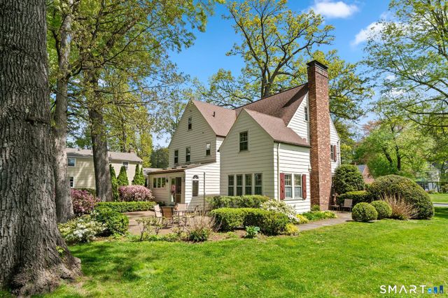 49 Arlington Road, West Hartford, CT 06107