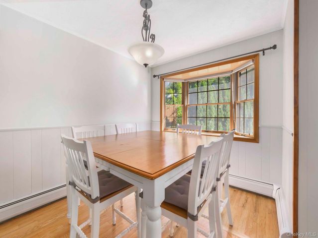 33 Mountain Road, Tuxedo Park, NY 10987