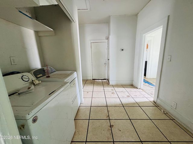 1122 E 1ST Street, Jacksonville, FL 32206