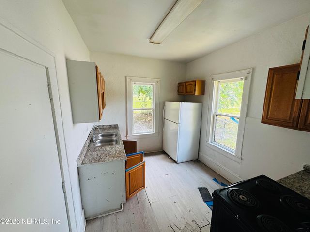 1122 E 1ST Street, Jacksonville, FL 32206