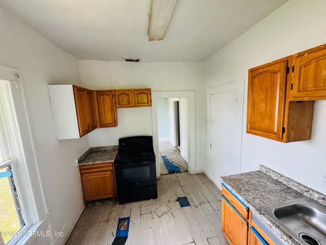 1122 E 1ST Street, Jacksonville, FL 32206