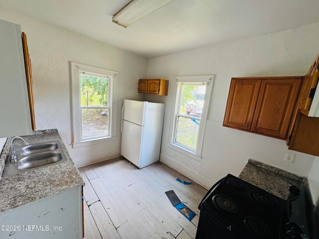 1122 E 1ST Street, Jacksonville, FL 32206