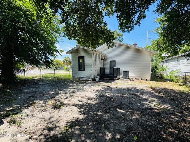 1122 E 1ST Street, Jacksonville, FL 32206