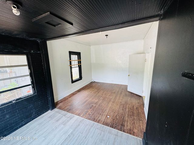 1122 E 1ST Street, Jacksonville, FL 32206