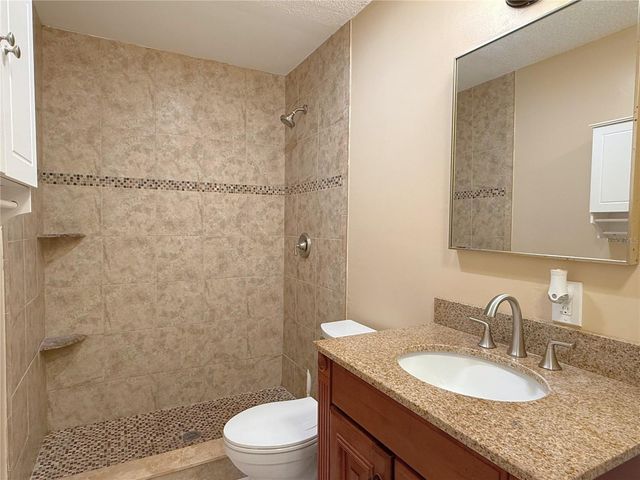 7675 STRATFORD BOULEVARD, Orlando, FL 32807
