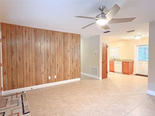 7675 STRATFORD BOULEVARD, Orlando, FL 32807