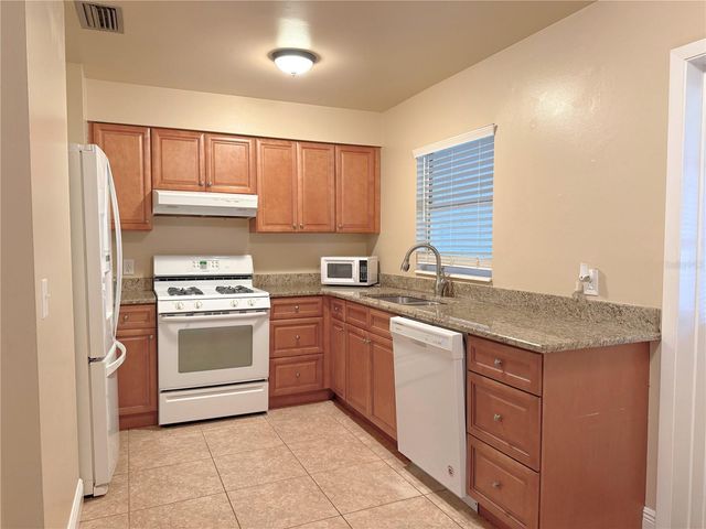 7675 STRATFORD BOULEVARD, Orlando, FL 32807