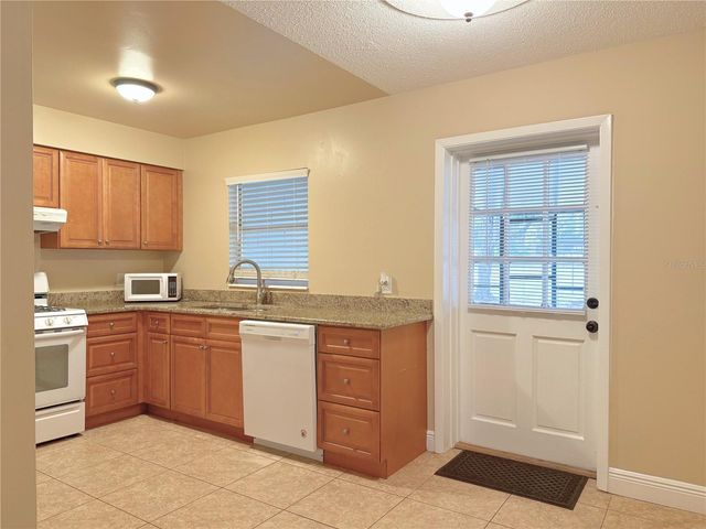 7675 STRATFORD BOULEVARD, Orlando, FL 32807