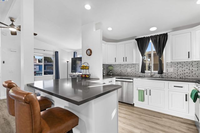 900 Golden Wheel Park Dr SPC 5, San Jose, CA 95112