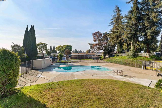 900 Golden Wheel Park Dr SPC 5, San Jose, CA 95112