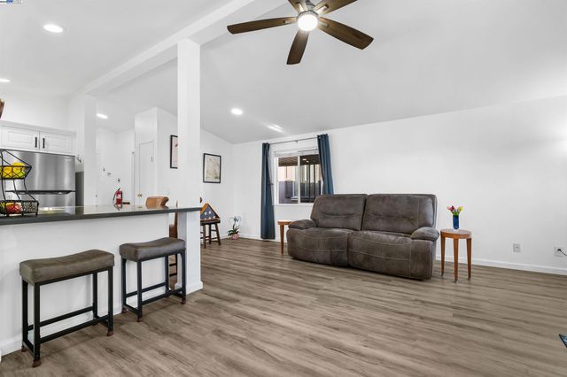 900 Golden Wheel Park Dr SPC 5, San Jose, CA 95112