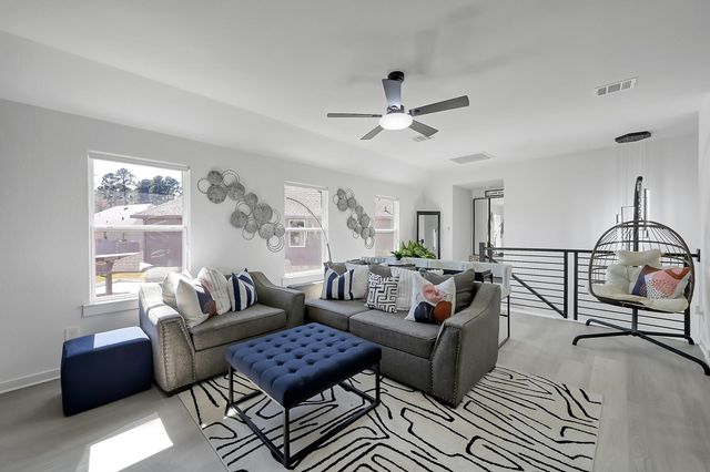 1626 Happy Valley Street, Montgomery, TX 77316