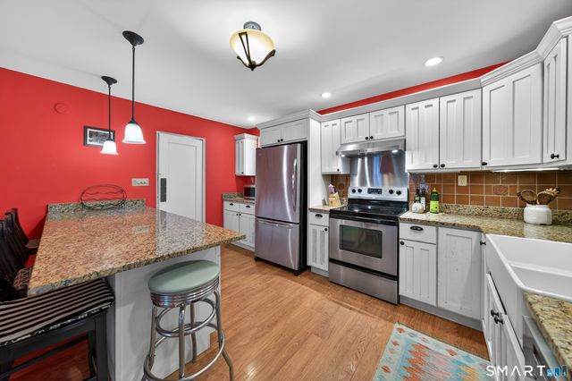 80 Santa Fe Avenue, Hamden, CT 06517