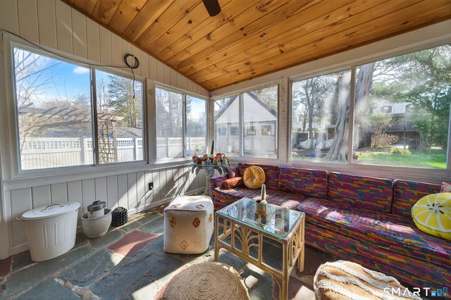 80 Santa Fe Avenue, Hamden, CT 06517