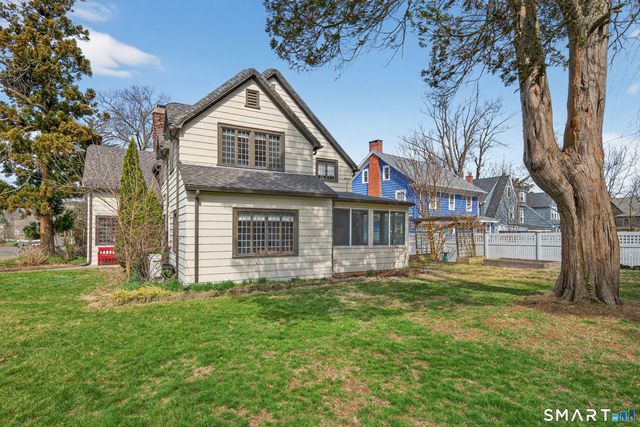 80 Santa Fe Avenue, Hamden, CT 06517