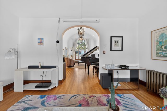 80 Santa Fe Avenue, Hamden, CT 06517