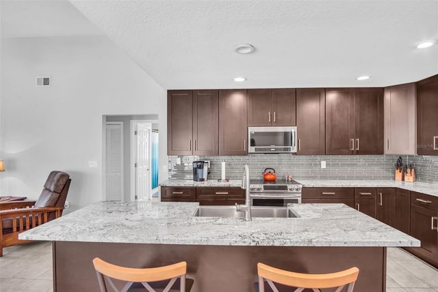 2654 CRYSTAL CIRCLE, Dunedin, FL 34698