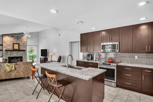2654 CRYSTAL CIRCLE, Dunedin, FL 34698