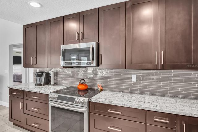 2654 CRYSTAL CIRCLE, Dunedin, FL 34698