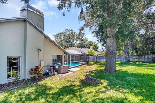 2654 CRYSTAL CIRCLE, Dunedin, FL 34698