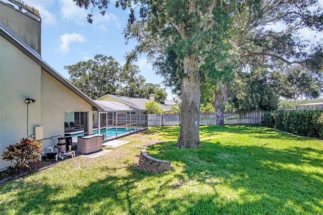 2654 CRYSTAL CIRCLE, Dunedin, FL 34698