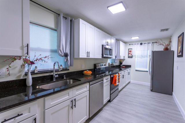 1050 HERMAN AVENUE, Orlando, FL 32803