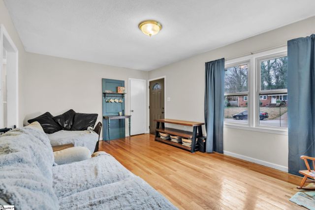 117 Lincoln Drive, Spartanburg, SC 29306