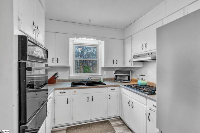 117 Lincoln Drive, Spartanburg, SC 29306