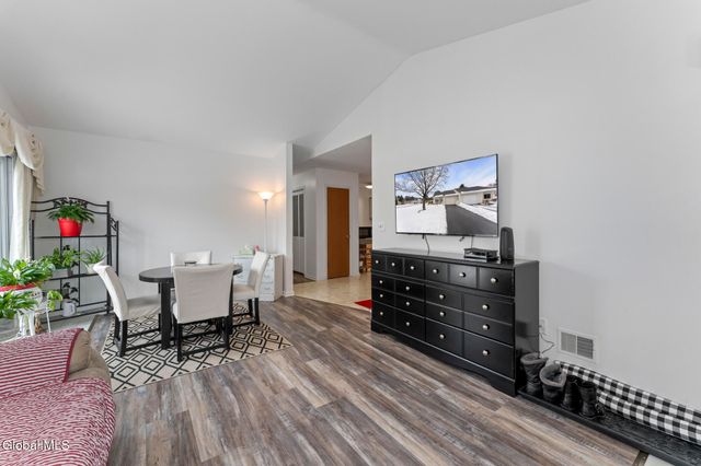 119 Fort Hunter Road, Guilderland, NY 12303