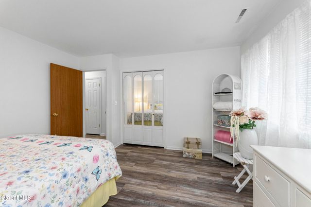 119 Fort Hunter Road, Guilderland, NY 12303