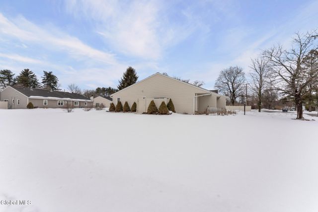 119 Fort Hunter Road, Guilderland, NY 12303