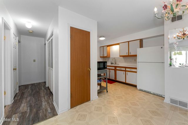 119 Fort Hunter Road, Guilderland, NY 12303