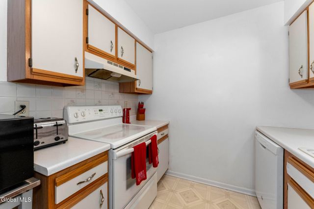 119 Fort Hunter Road, Guilderland, NY 12303