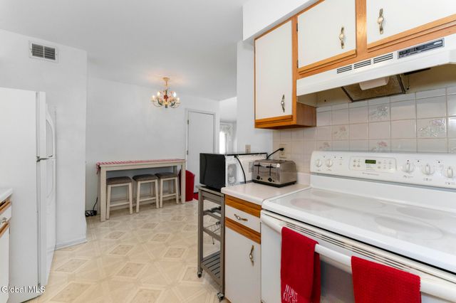 119 Fort Hunter Road, Guilderland, NY 12303