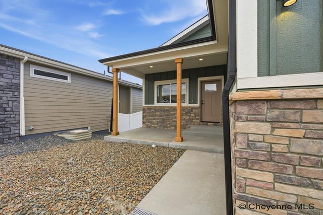 5111 CARLA DR, Cheyenne, WY 82009