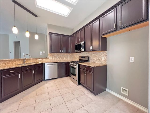 67 N Merryweather Circle, Conroe, TX 77384
