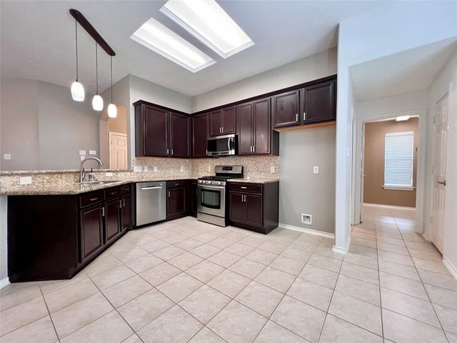 67 N Merryweather Circle, Conroe, TX 77384