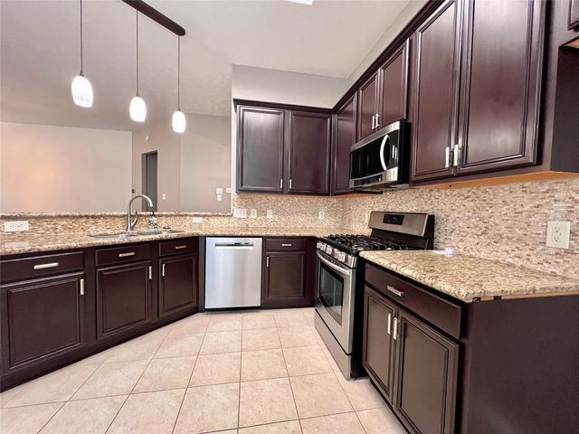 67 N Merryweather Circle, Conroe, TX 77384