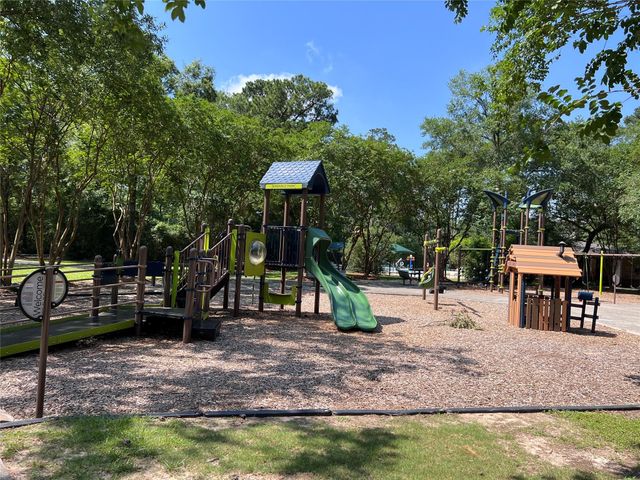 67 N Merryweather Circle, Conroe, TX 77384