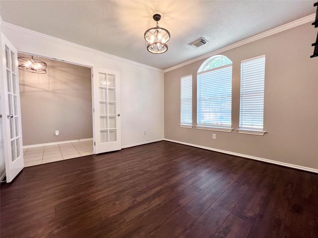 67 N Merryweather Circle, Conroe, TX 77384