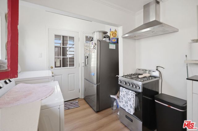 201 E Eagle Street, Long Beach, CA 90806