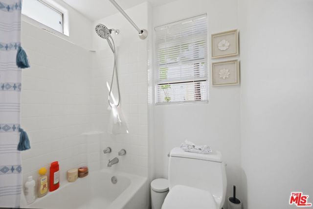 201 E Eagle Street, Long Beach, CA 90806