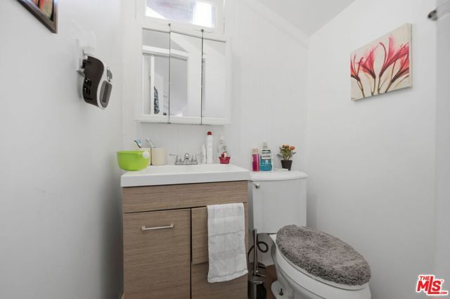 201 E Eagle Street, Long Beach, CA 90806