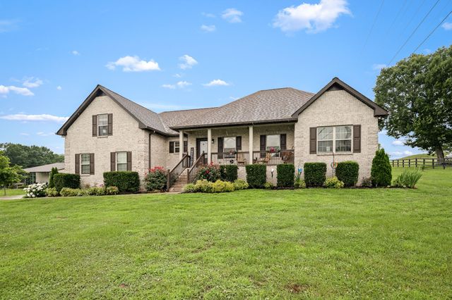 25 Bridle Path Ln, Hartsville, TN 37074