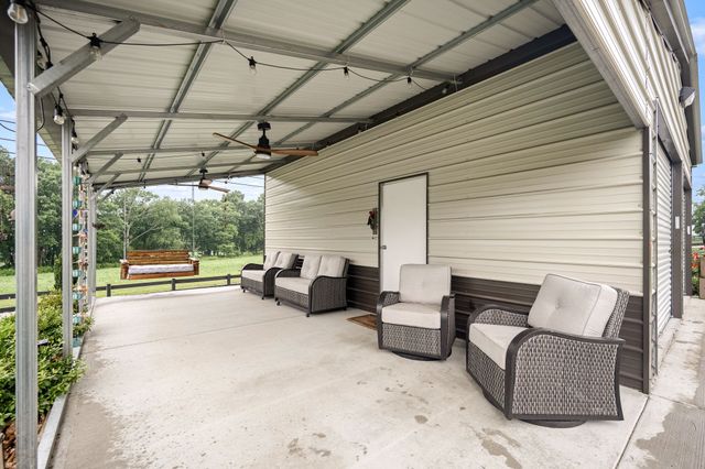 25 Bridle Path Ln, Hartsville, TN 37074