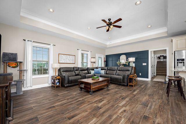 25 Bridle Path Ln, Hartsville, TN 37074