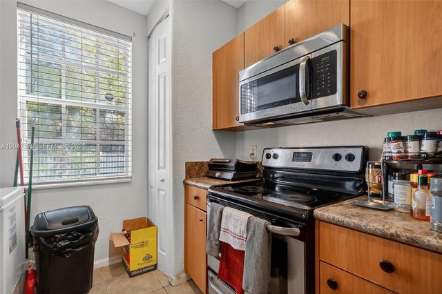 2671 SW 85th Terrace 103, Miramar, FL 33025