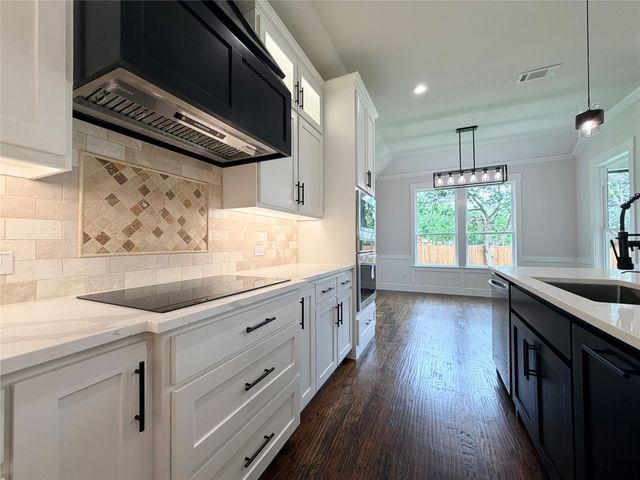 242 Prasifka Street, Hutchins, TX 75141