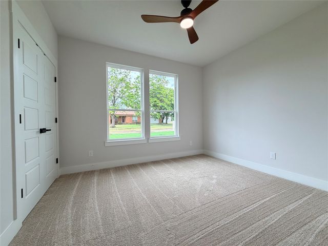 242 Prasifka Street, Hutchins, TX 75141